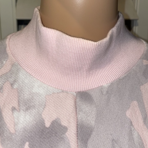 NWOT ADIDAS 😍💖 cute sweatshirt - Picture 7 of 13